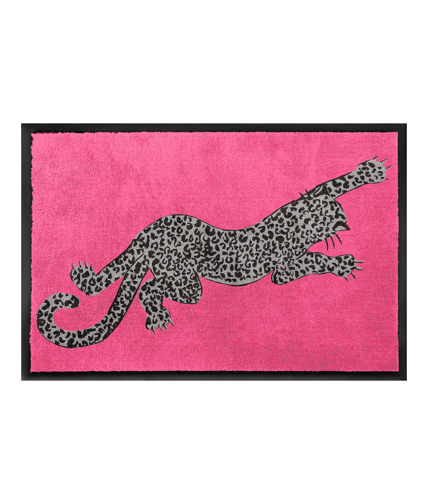 
                  
                    Signature Leopard Valentine Pink
                  
                